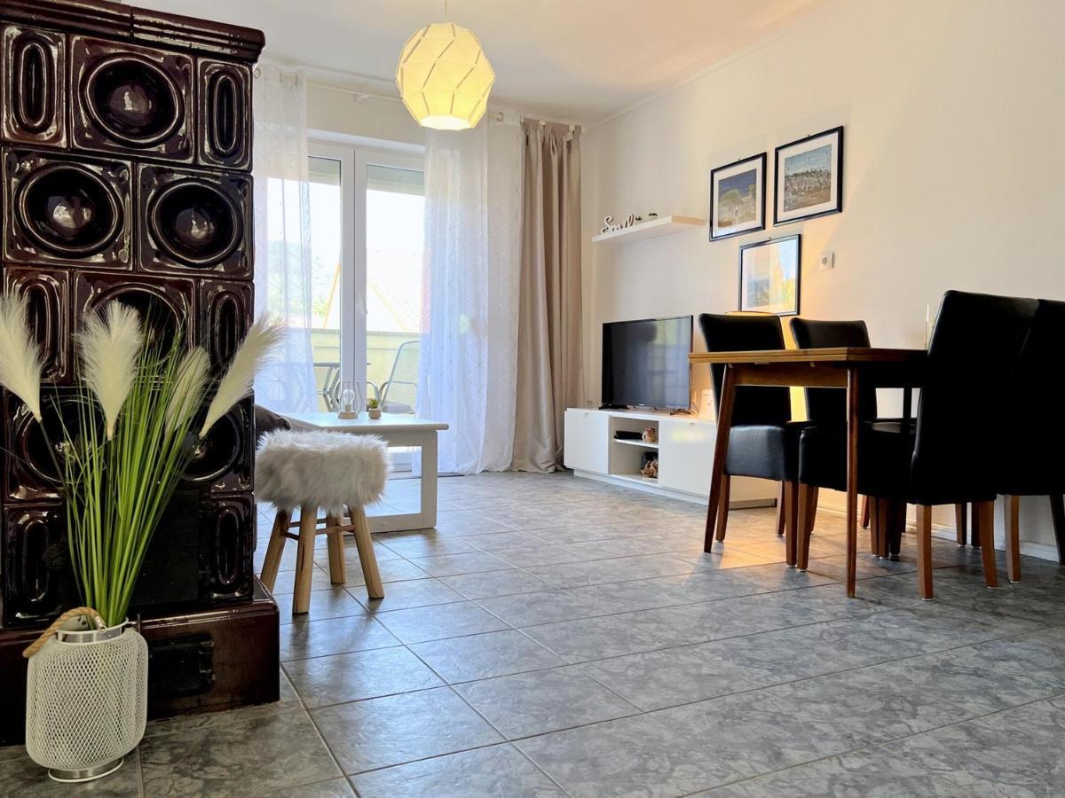 Rab City Apartment Greeny Rab Town Extérieur photo