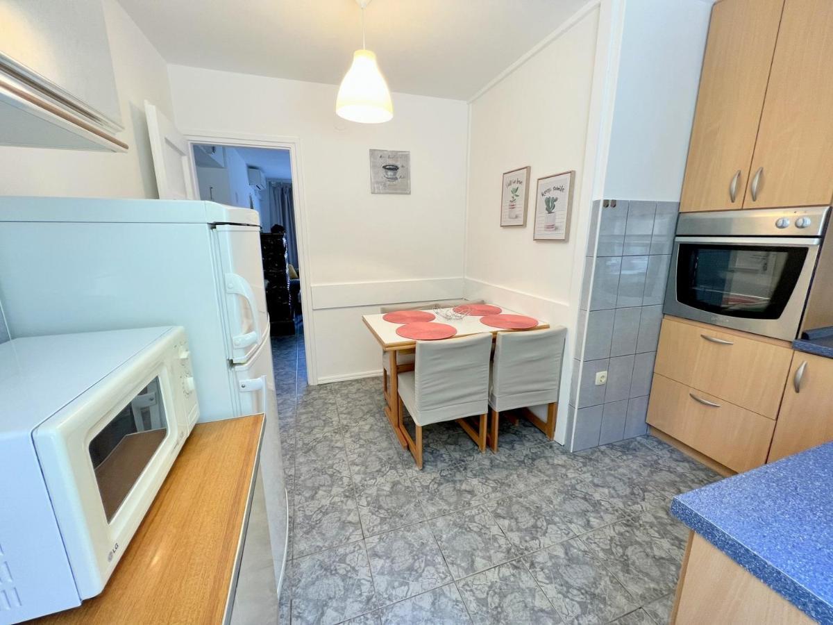 Rab City Apartment Greeny Rab Town Extérieur photo