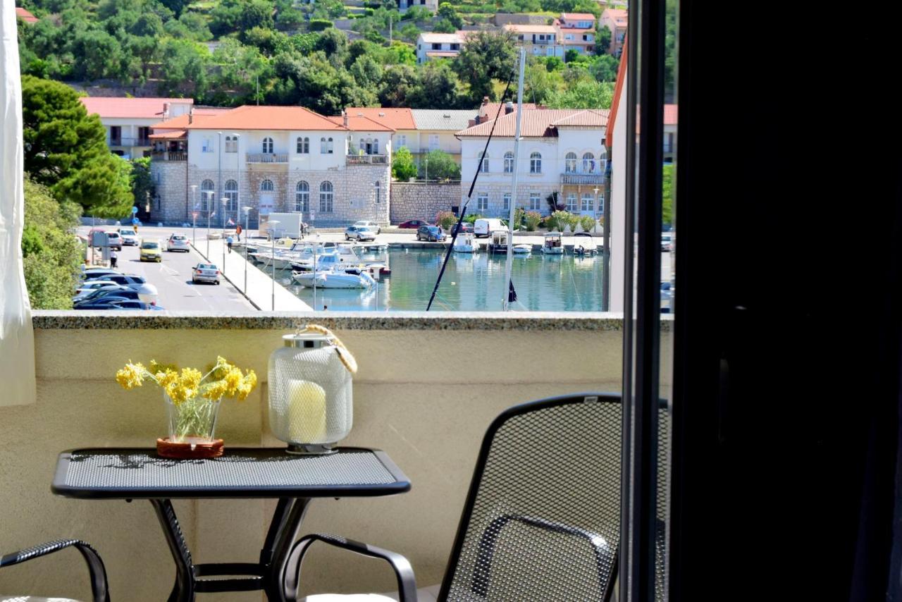 Rab City Apartment Greeny Rab Town Extérieur photo