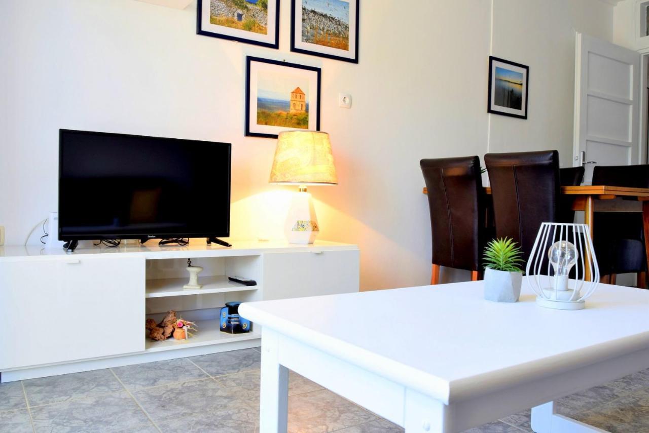 Rab City Apartment Greeny Rab Town Extérieur photo